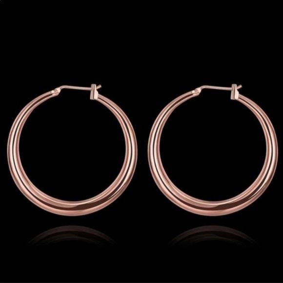 NEW 18K ROSE GOLD 1.5” ROUND HOOP EARRINGS - Picture 3 of 5
